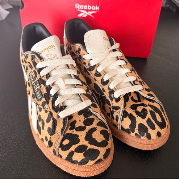 Reebok Club C Grounds UK Women's Tennis Shoes - Picture 2 of 5